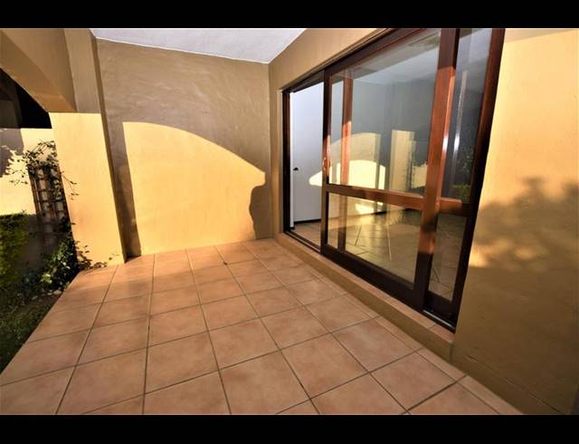 1 BEDROOM APARTMENT FOR SALE IN LONEHILL